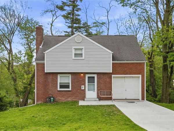 5644 Valleyview Drive, Bethel Park, PA 15102