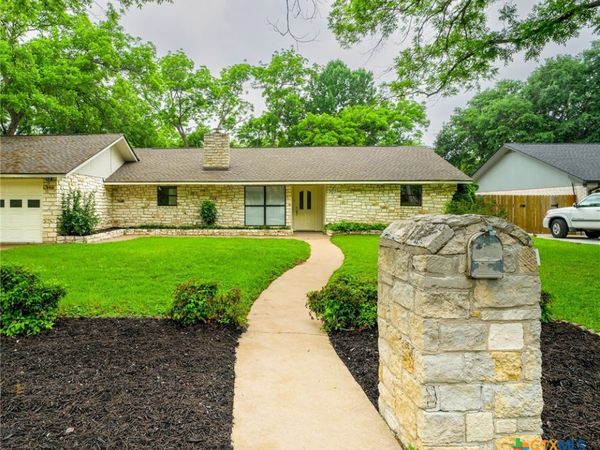 303 Stewart Street , Marble Falls, TX 78654