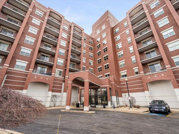 1700 Riverwoods Drive , Unit 403, Melrose Park, IL 60160