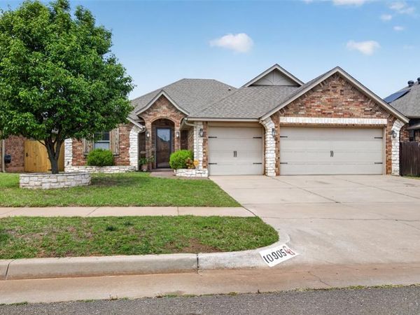 10905 SW 30th Terrace, Yukon, OK 73099