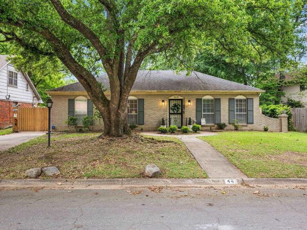 44 Warwick Road, Little Rock, AR 72205