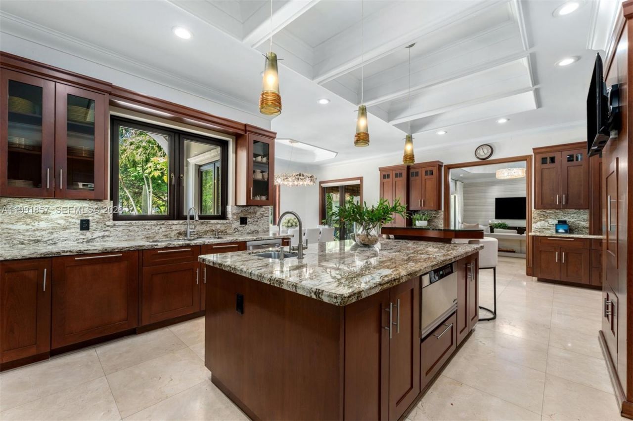 12575 Pine Needle Ln , Pinecrest, FL 33156 Photo