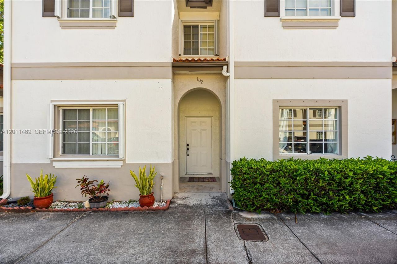 8430 SW 150th Ave , Unit 2, Miami, FL 33193 Photo