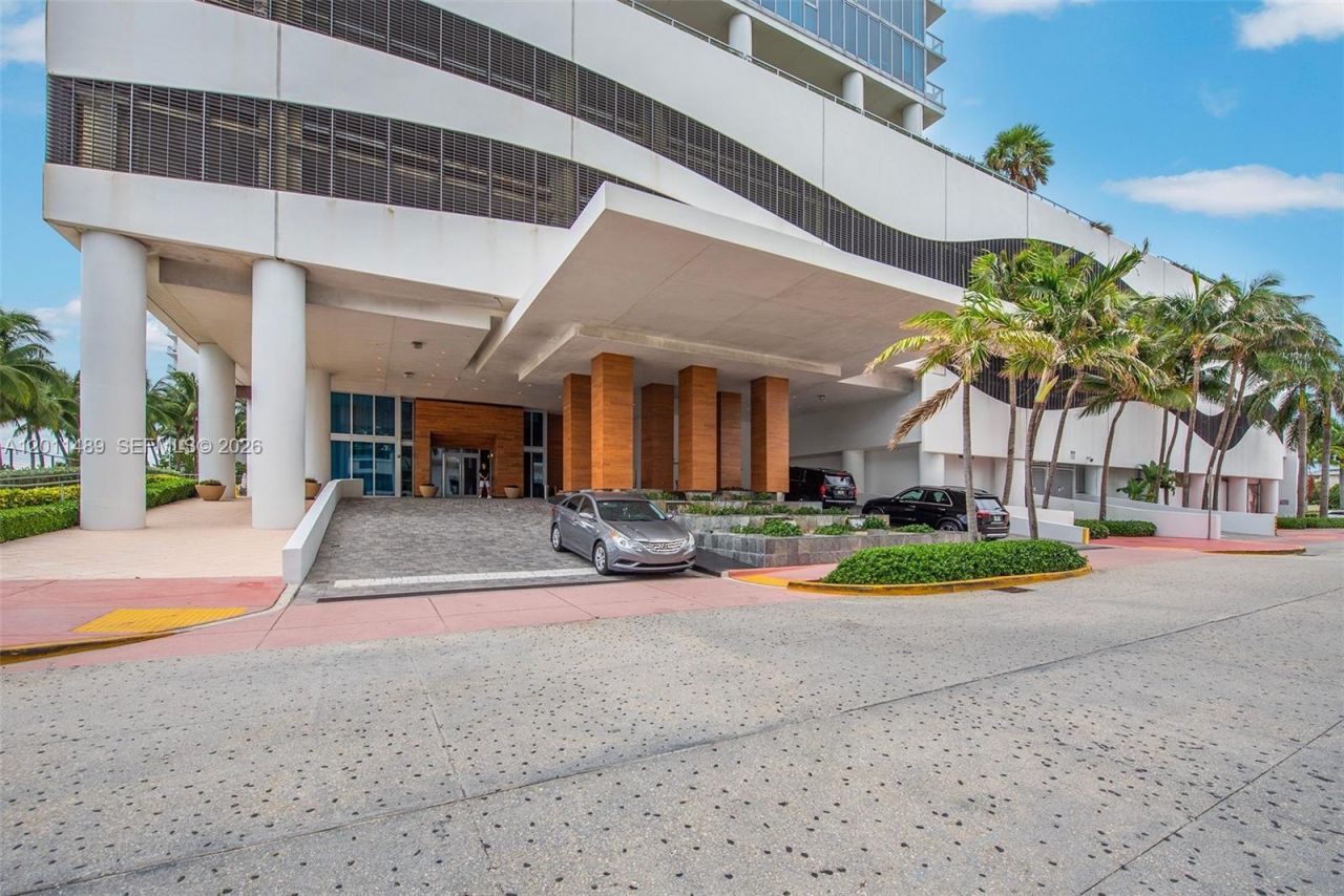6899 Collins Ave , Unit 2004, Miami Beach, FL 33141 Photo