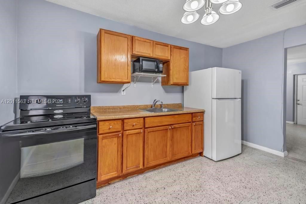 519 NW 10th Ave, Miami, FL 33136 Photo