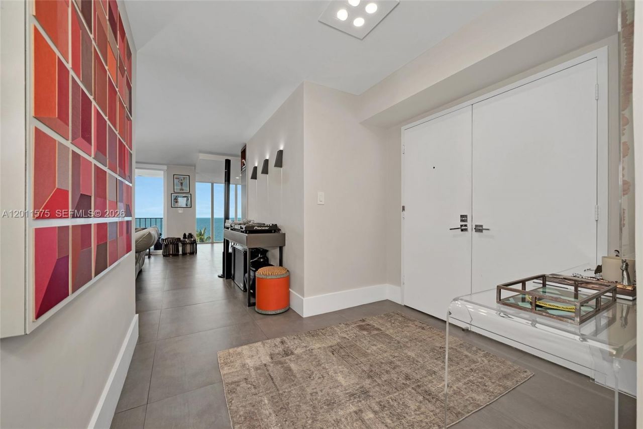 881 Ocean Dr , Unit 7D, Key Biscayne, FL 33149 Photo