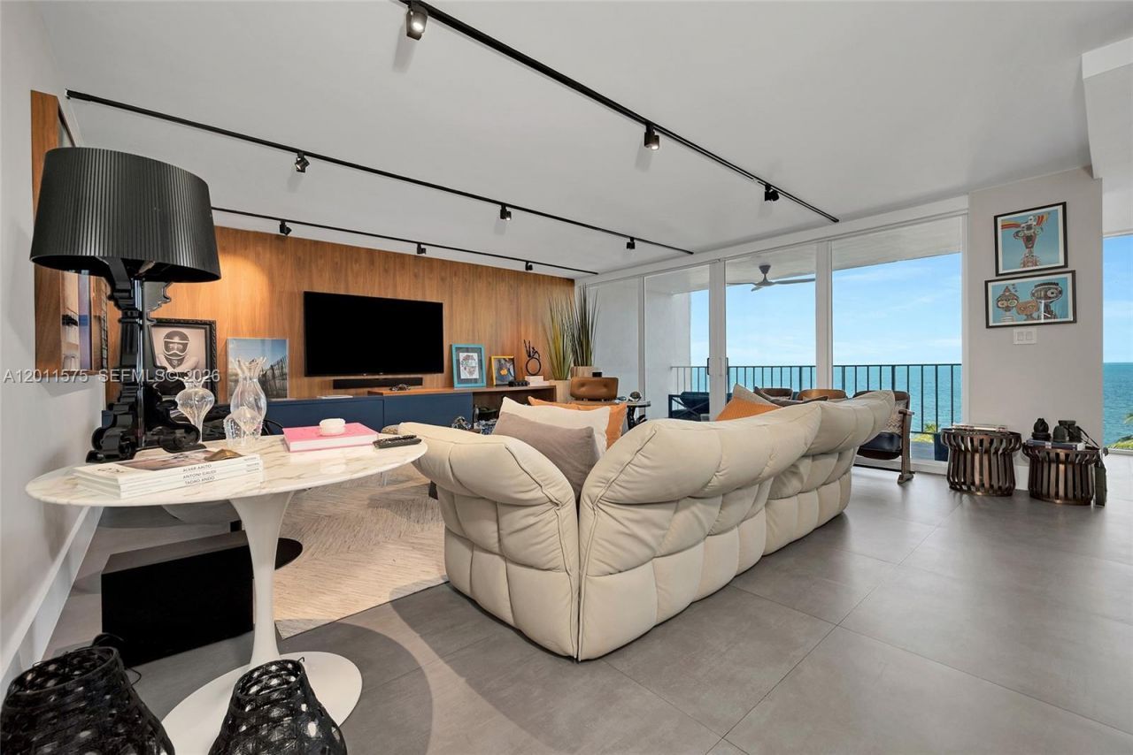 881 Ocean Dr , Unit 7D, Key Biscayne, FL 33149 Photo