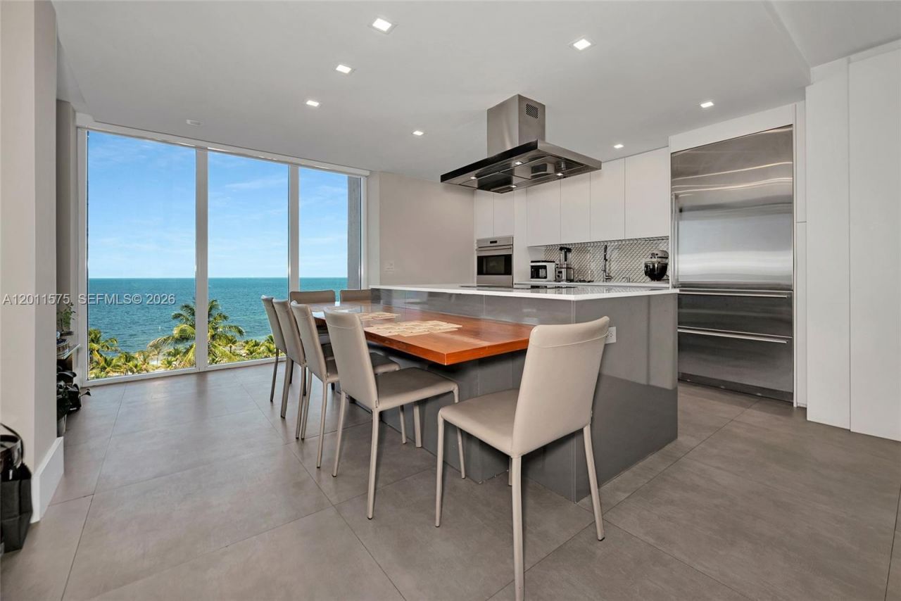 881 Ocean Dr , Unit 7D, Key Biscayne, FL 33149 Photo