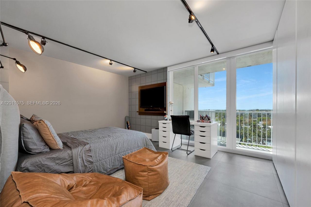 881 Ocean Dr , Unit 7D, Key Biscayne, FL 33149 Photo