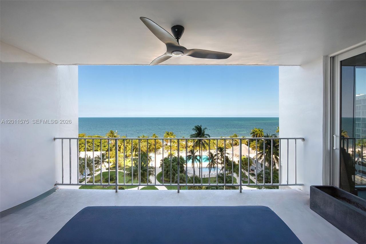 881 Ocean Dr , Unit 7D, Key Biscayne, FL 33149 Photo