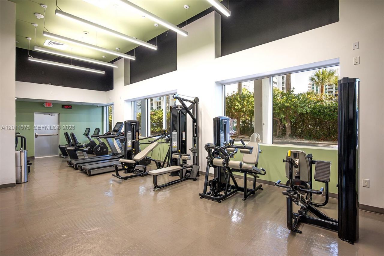 881 Ocean Dr , Unit 7D, Key Biscayne, FL 33149 Photo