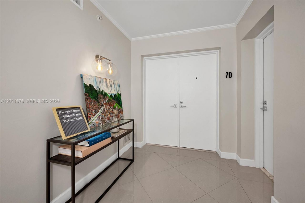 881 Ocean Dr , Unit 7D, Key Biscayne, FL 33149 Photo