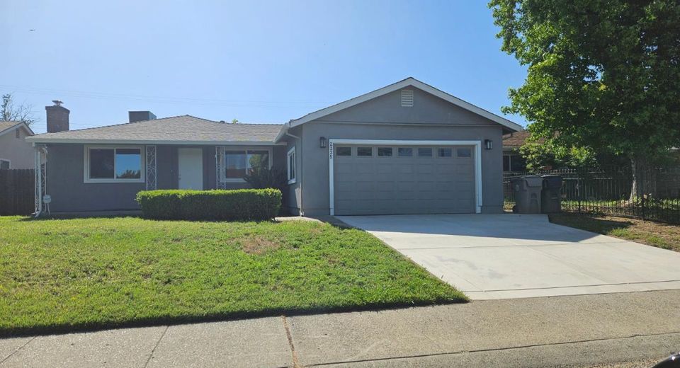 2225 Arliss Way, Sacramento, CA 95822 Photo