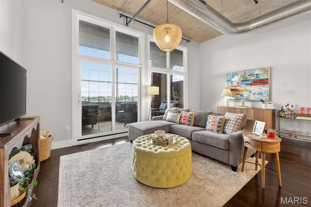 4100 Forest Park Avenue , Unit 414, Saint Louis, MO 63108 Main Photo