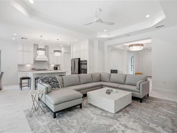 8368 Preserve Point DR, FORT MYERS, FL 33912
