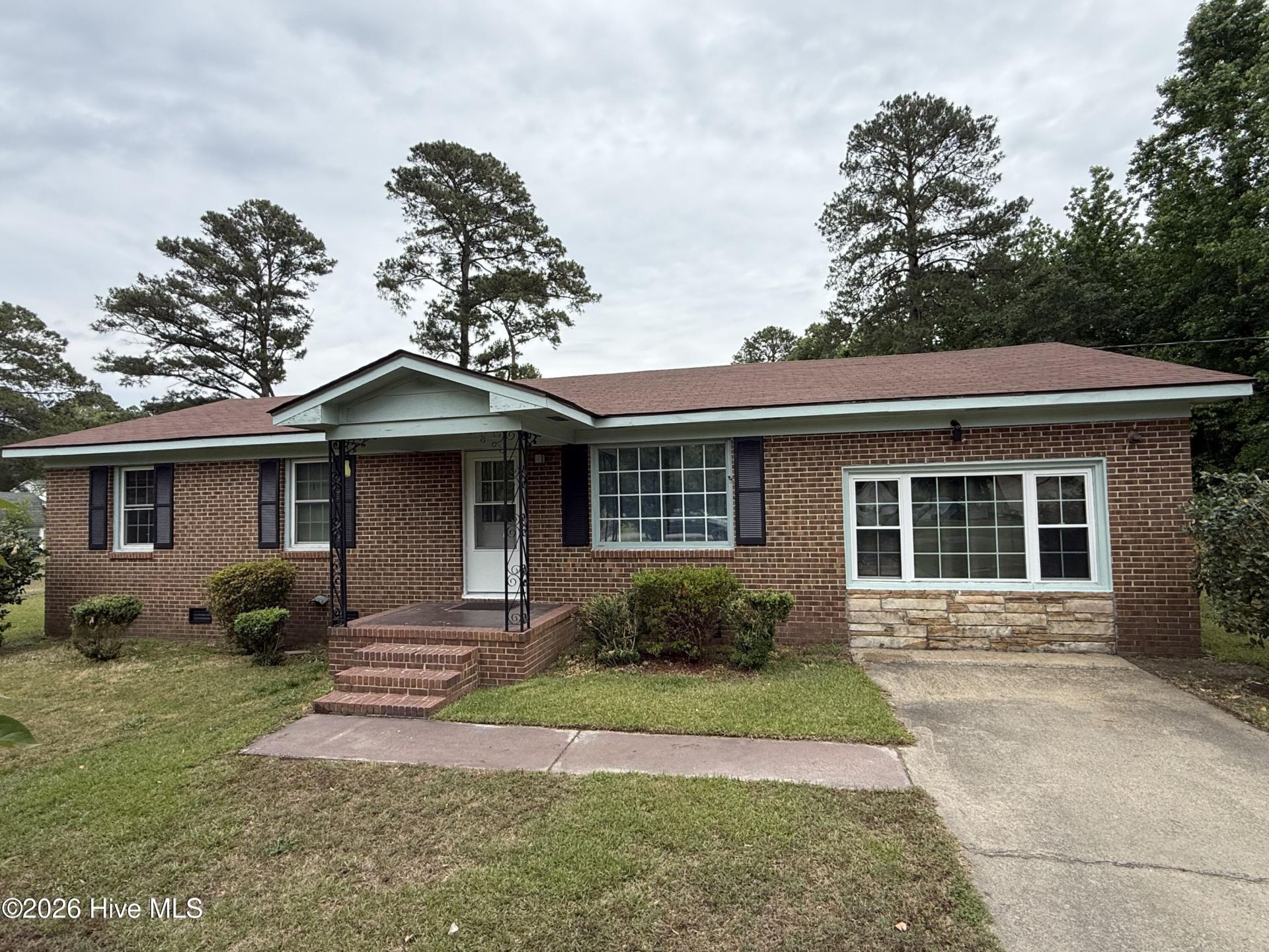 103 Scott Drive, Dudley, NC 28333 Main Photo