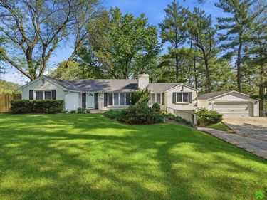 5300 Randolph Street , Lincoln, NE 68510