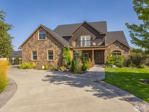 7724 Dune Lake Road SE, Moses Lake, WA 98837