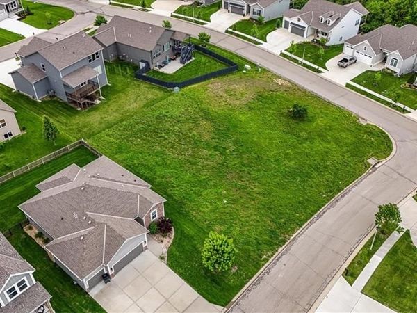 25237 W 141st Terrace, Olathe, KS 66061