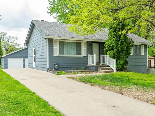6006 SW 7th Street, Des Moines, IA 50315