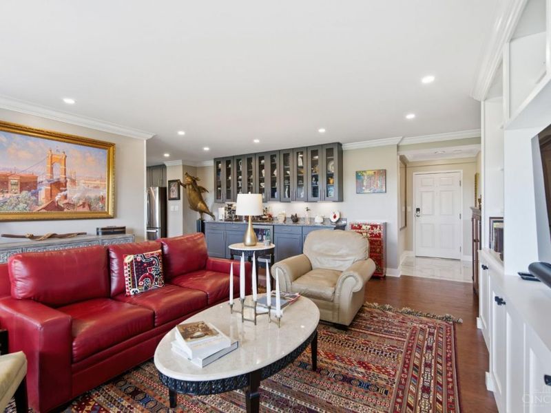 2200 Victory Parkway, Unit 1504, Cincinnati, OH 45206 Photo 3