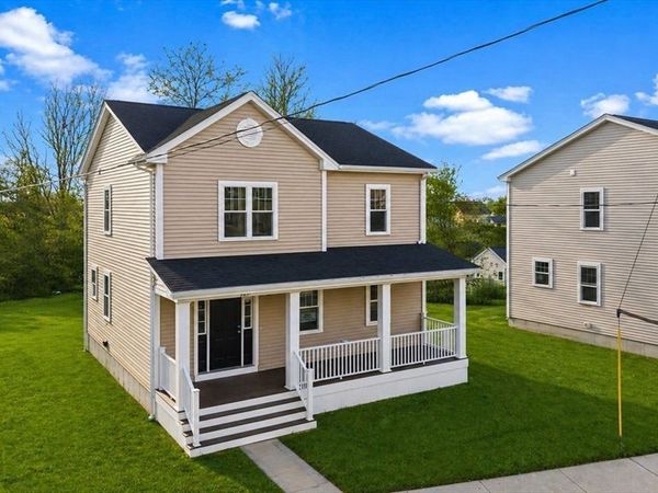 989 Bay Street, Fall River, MA 02724