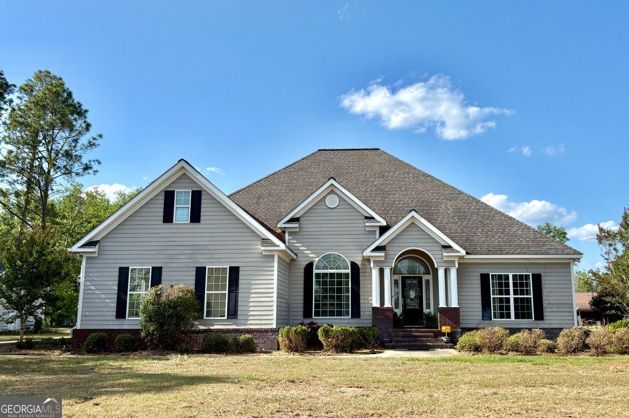 192 Evergreen Court, Vidalia, GA 30474 Main Photo