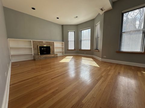 Main Photo