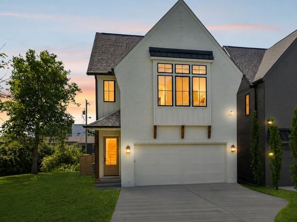 832A Neartop Dr, Nashville, TN 37205