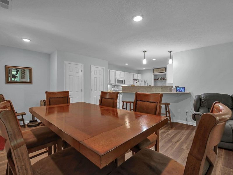 1352 Epworth Forest Drive , Lancaster, OH 43130 Photo 9