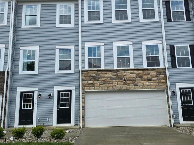 5594 Village Channel Drive, Canal Winchester, OH 43110 Photo 1