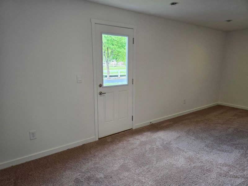 5594 Village Channel Drive, Canal Winchester, OH 43110 Photo 2