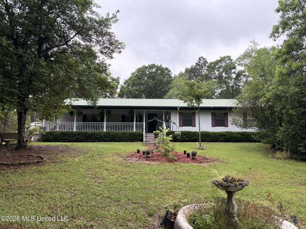 263 Entrekin Road, Lumberton, MS 39455