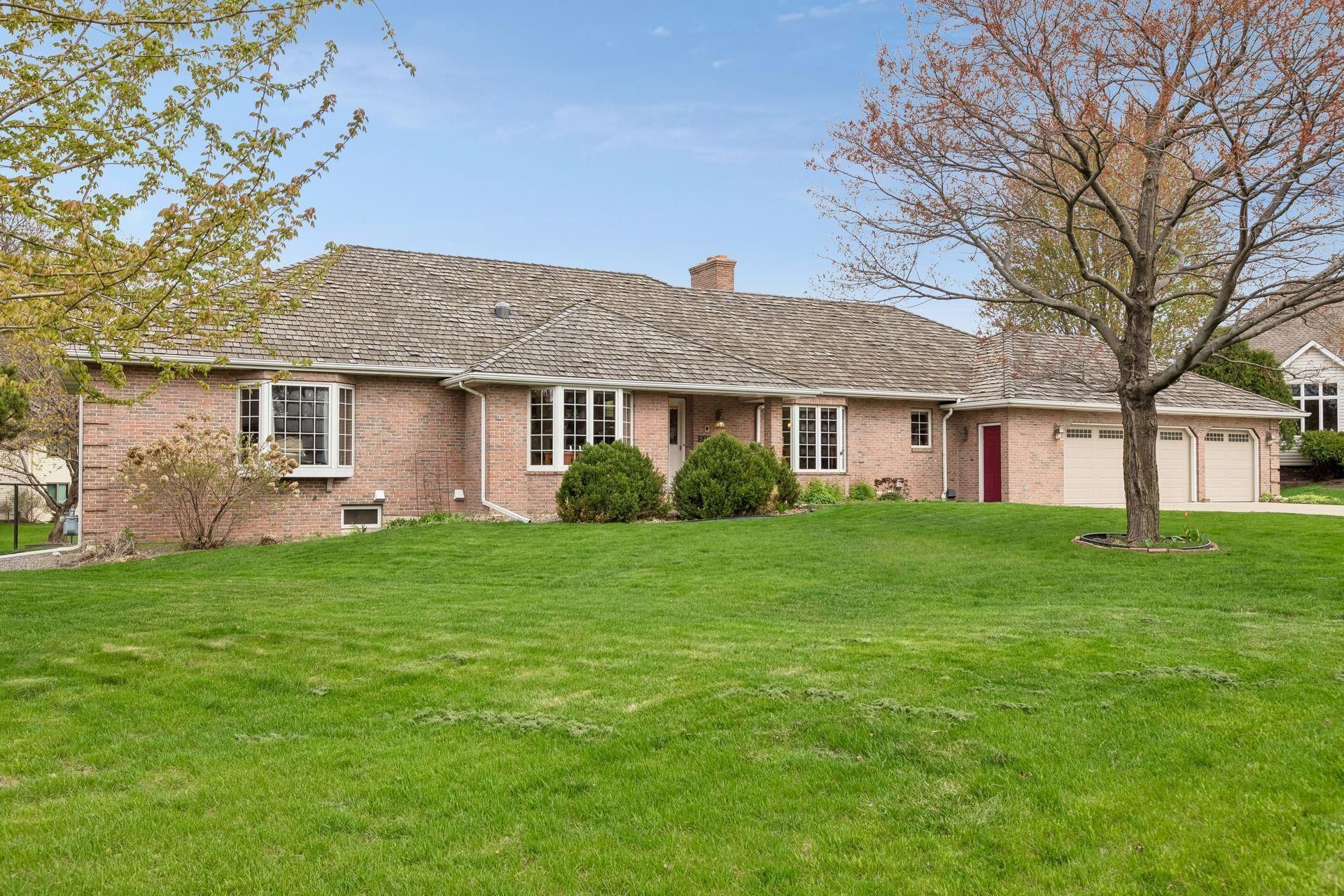 3306 Belden Drive , Saint Anthony, MN 55418
