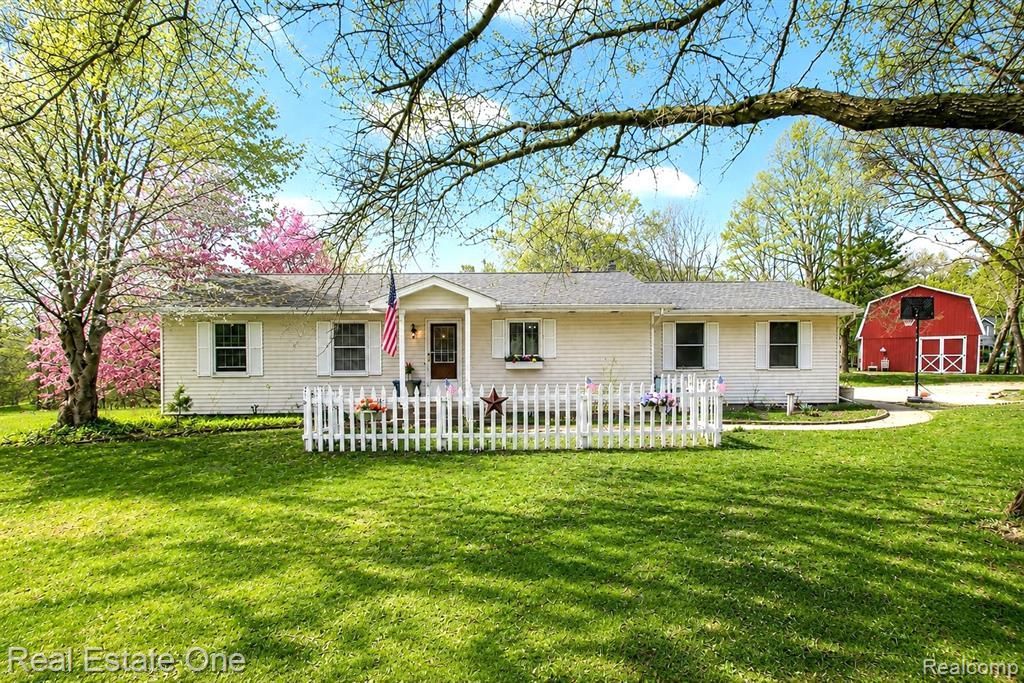 12909 Haven Drive, Green Oak Township, MI 48178 Main Photo