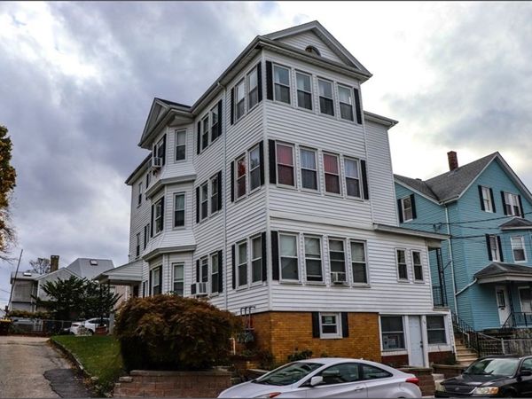 15 Oliver St, Fall River, MA 02724