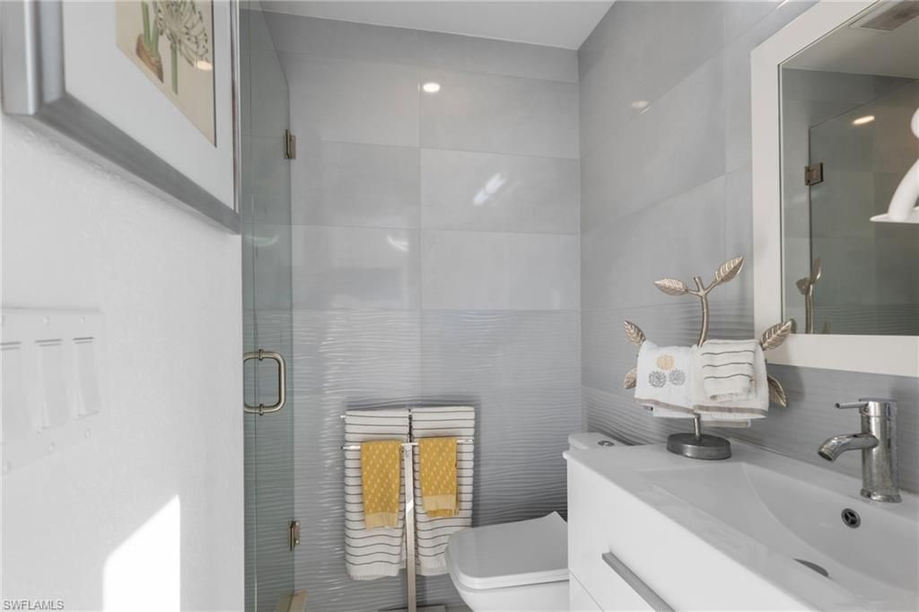 5700 Waxmyrtle Way, Naples, FL 34109 Photo