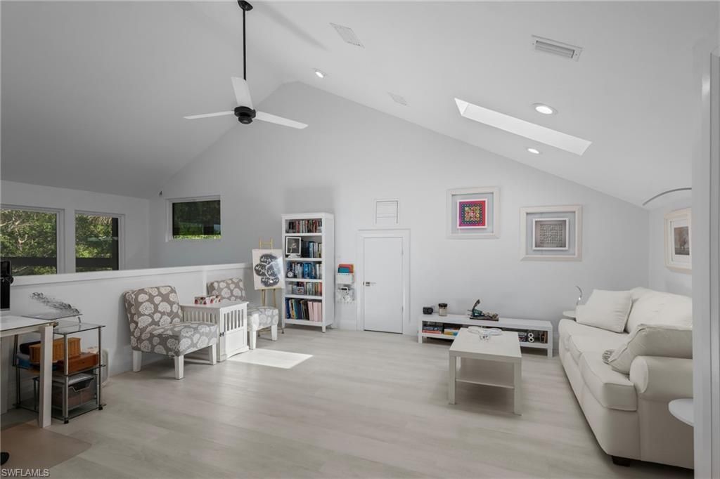 5700 Waxmyrtle Way, Naples, FL 34109 Photo