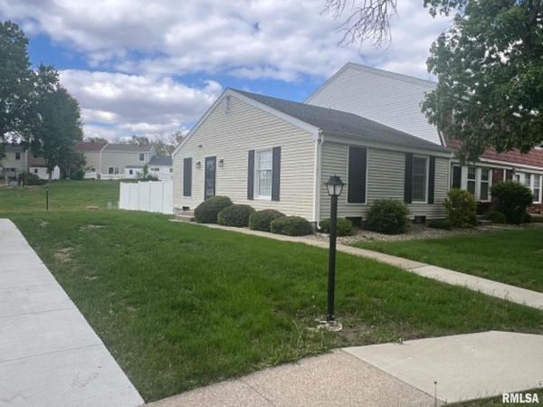 30 RICHMOND Road, Macomb, IL 61455