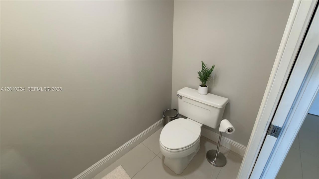 Please Call For Address, Unit A-2638, Miami, FL 33132 Photo