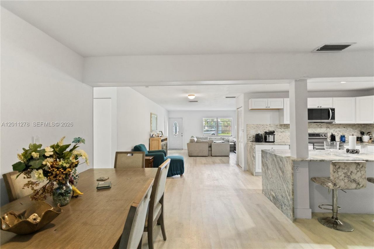6880 Scott St, Hollywood, FL 33024 Photo
