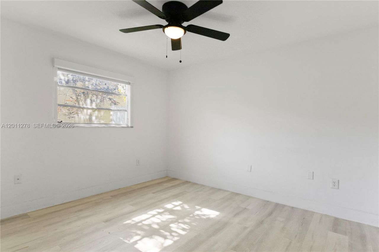 6880 Scott St, Hollywood, FL 33024 Photo