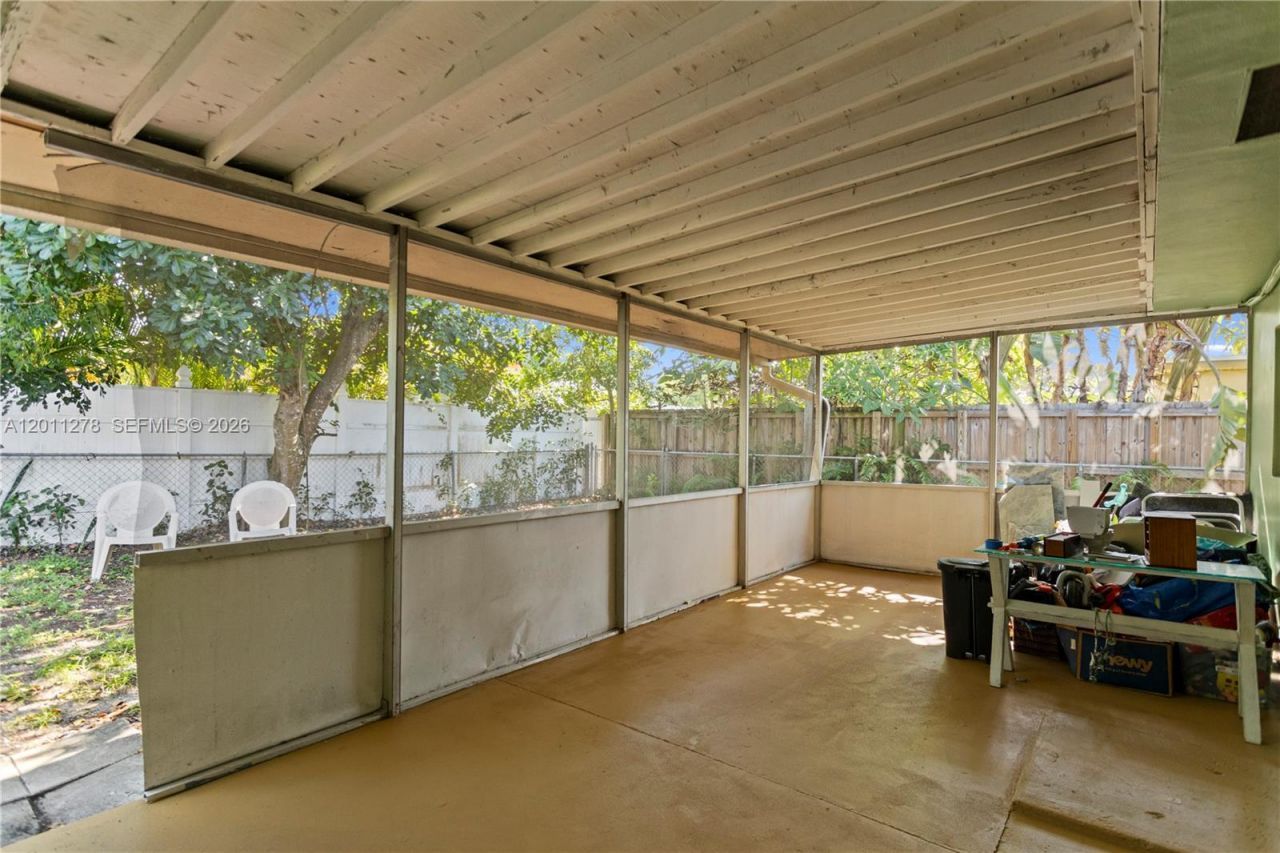 6880 Scott St, Hollywood, FL 33024 Photo
