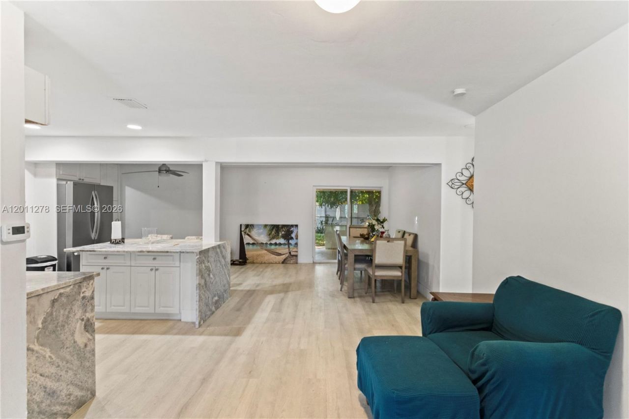 6880 Scott St, Hollywood, FL 33024 Photo
