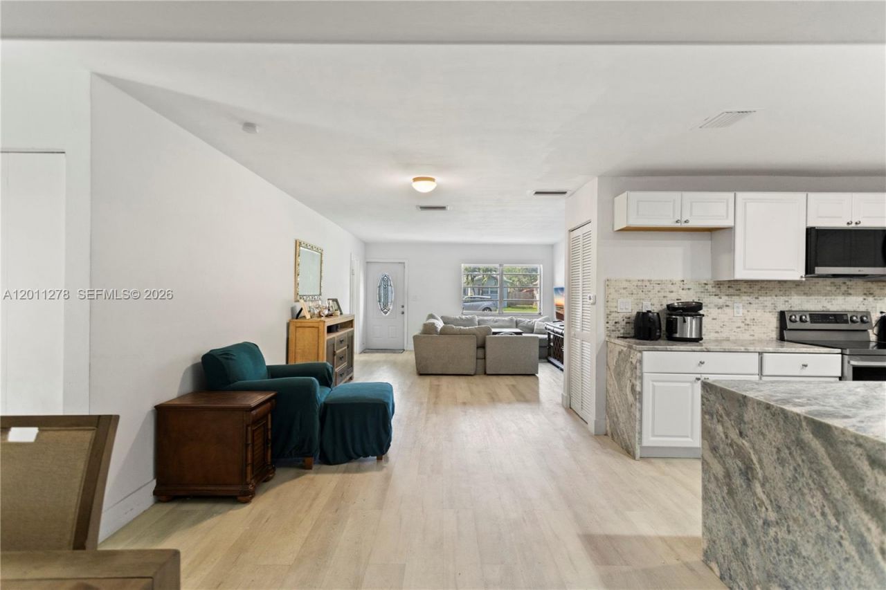 6880 Scott St, Hollywood, FL 33024 Photo