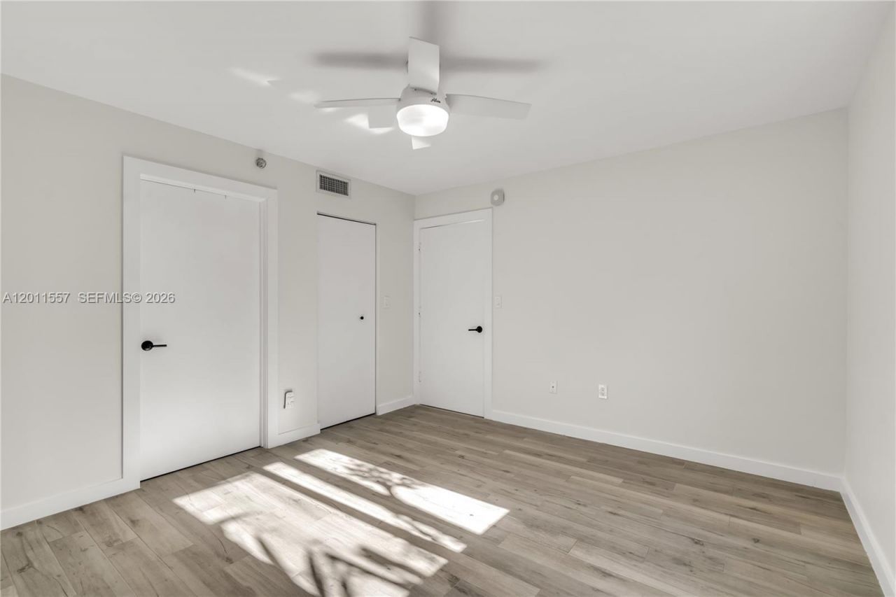 1401 Bay Rd , Unit 407, Miami Beach, FL 33139 Photo