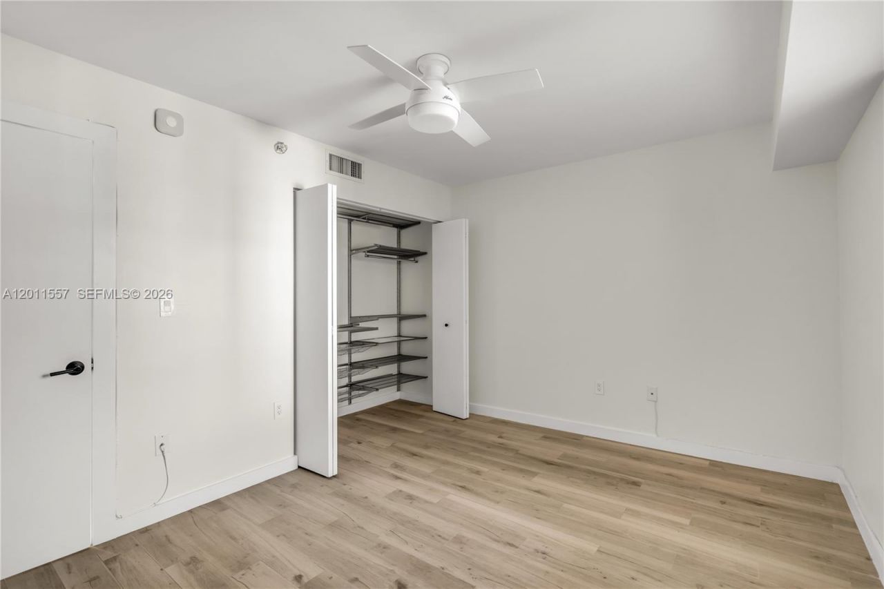 1401 Bay Rd , Unit 407, Miami Beach, FL 33139 Photo