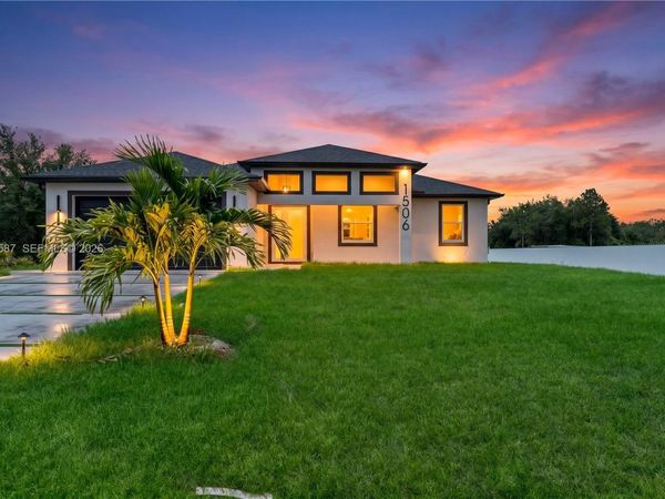 1506 Richmond Ave N, Lehigh Acres, FL 33972