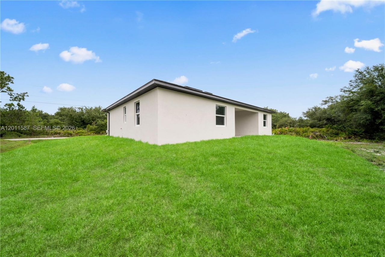 1506 Richmond Ave N, Lehigh Acres, FL 33972 Photo