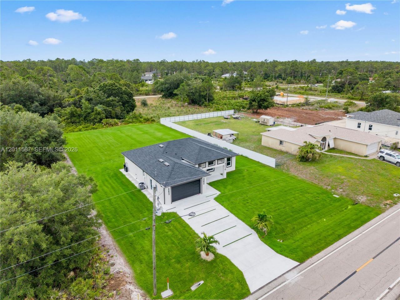 1506 Richmond Ave N, Lehigh Acres, FL 33972 Photo